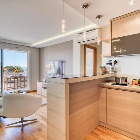 Appartement Port Azur Sea View - Happy *
